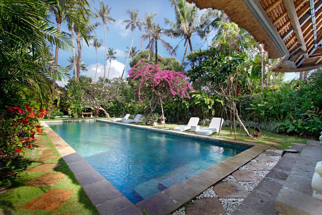 Villa Hibiscus Sanur Exterior photo